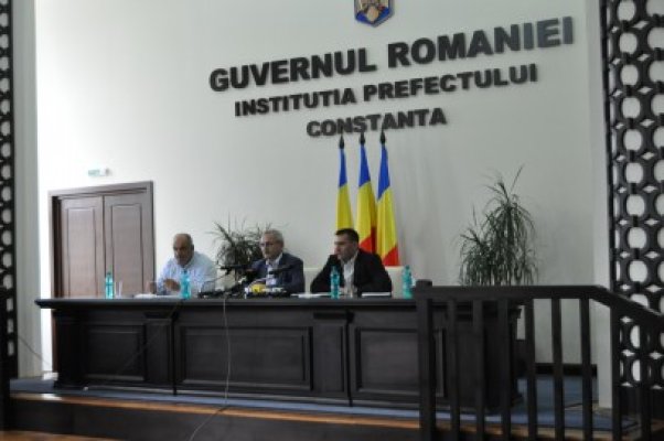 Dragnea, către directorul DSP: Vă rog să daţi importanţă la sănătatea populaţiei, la calitatea apei